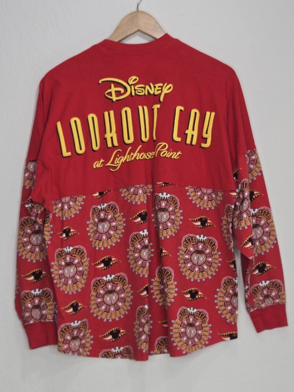 Disney Cruise Line Lookout Cay Lighthouse Point Spirit Jersey Red Junkanoo L